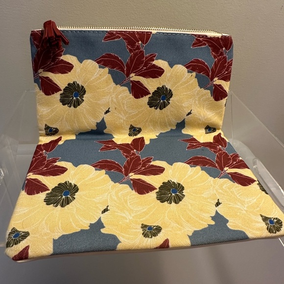 Rachel Pally REVERSIBLE Leather & Canvas Clutch - Picture 3 of 7